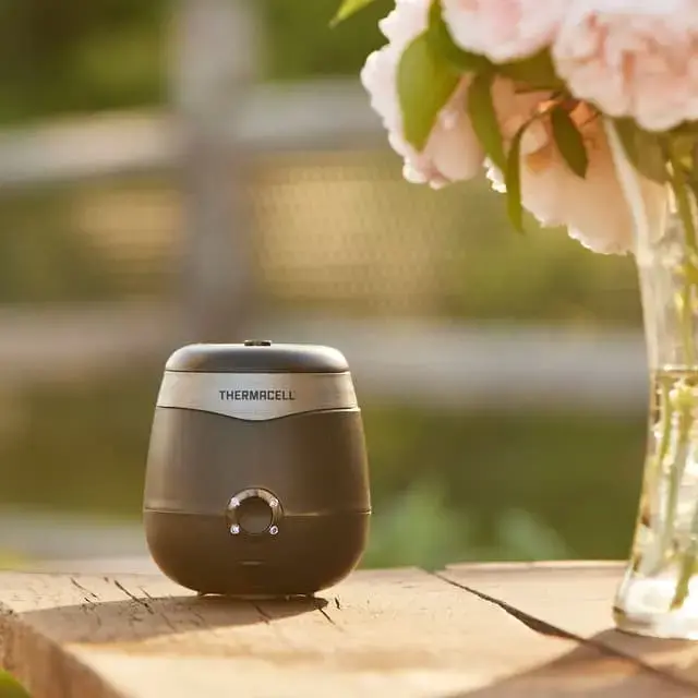 E-ZoneGuard Patio 9Hr Rechargeable Mosquito Repeller... | Thermacell - Image 9